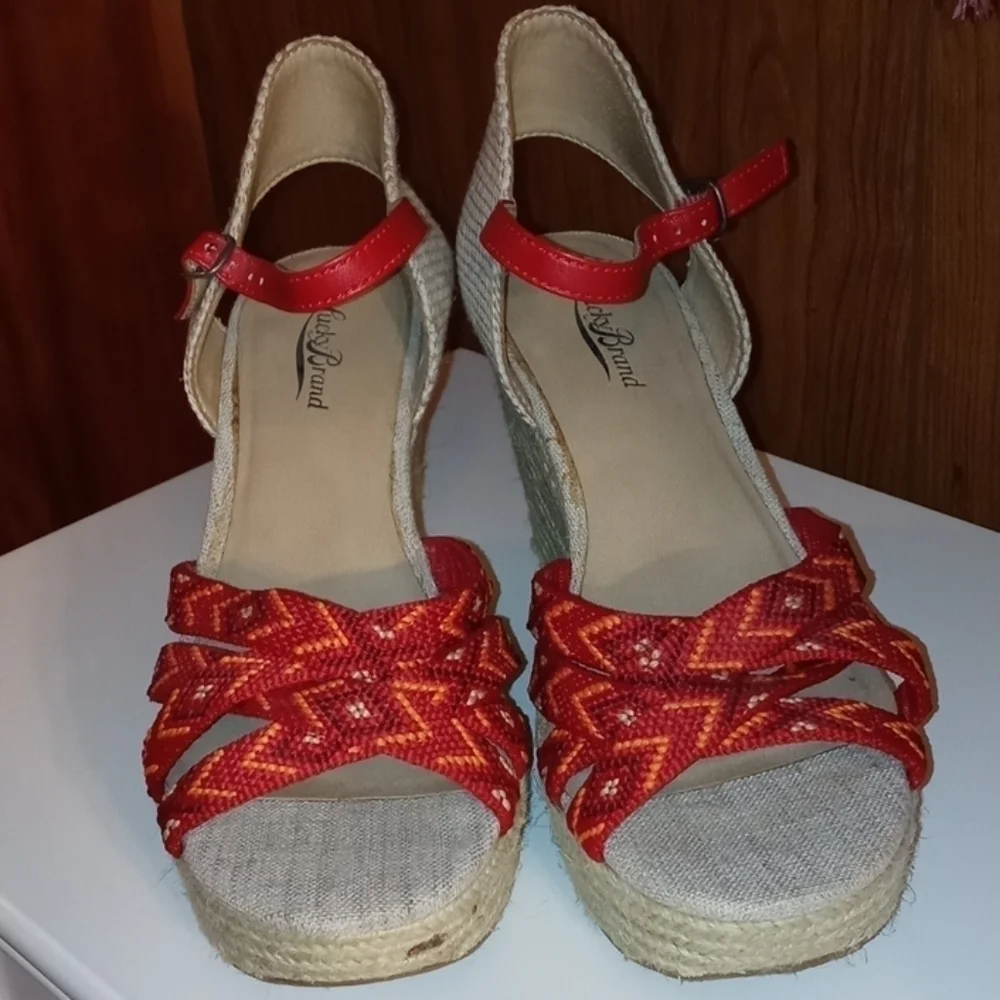 Lucky Brand wedges size 8 like new conditi…